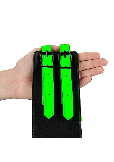Thigh Cuffs with Belt and Handcuffs - Glow in the Dark - S/M